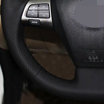 Направи си САМ ръчно изработени черен мека изкуствена кожа покриване на кормилното колело за Toyota RAV4 2011 2012 Corolla 2011 2012 2013